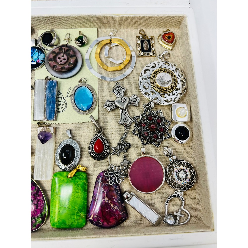 Vintage & Modern Gold & Silver Tone Assorted Necklace Pendant & Charm Lot of 80 - Picture 8 of 16